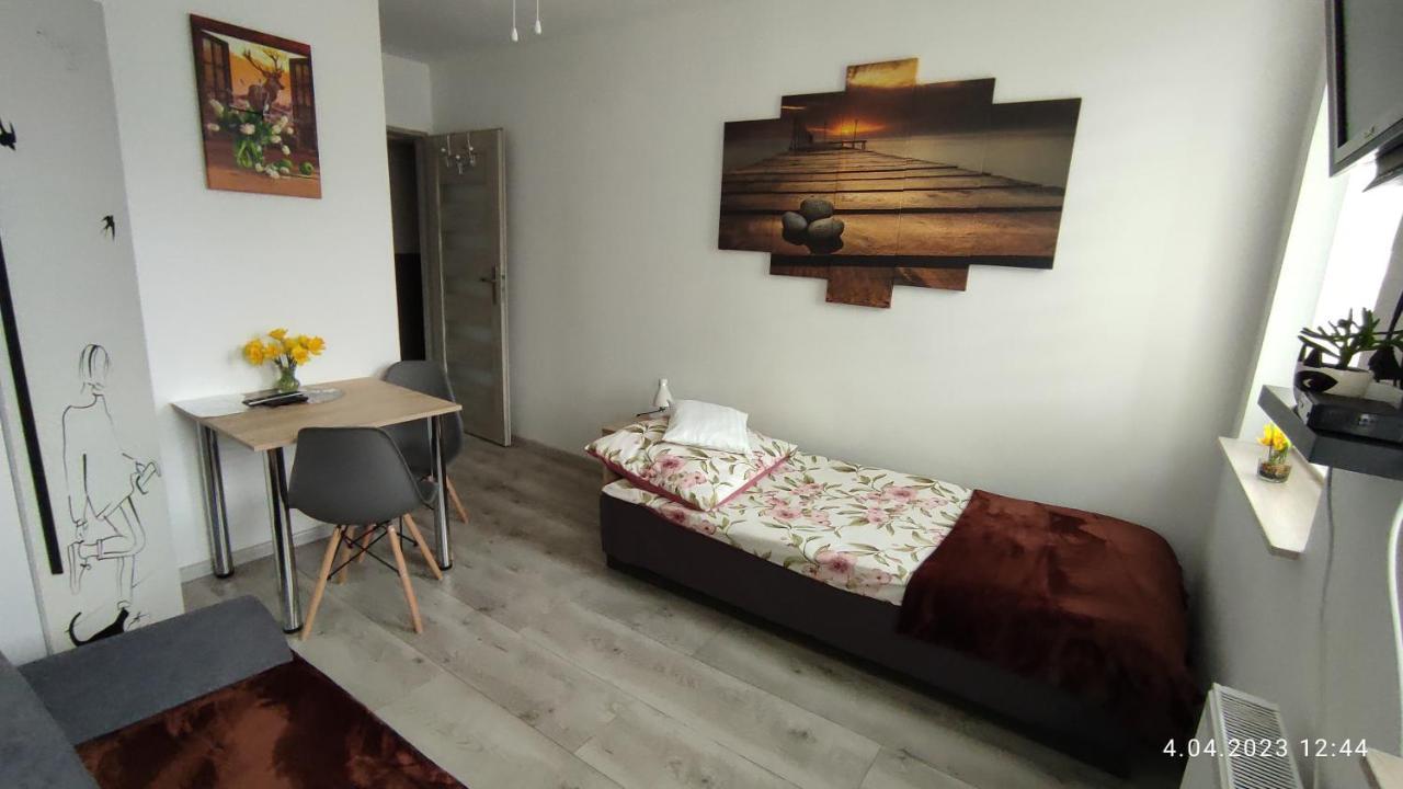 Appartamento Apartament "Jelen" Cieplice Jelenia Góra Esterno foto