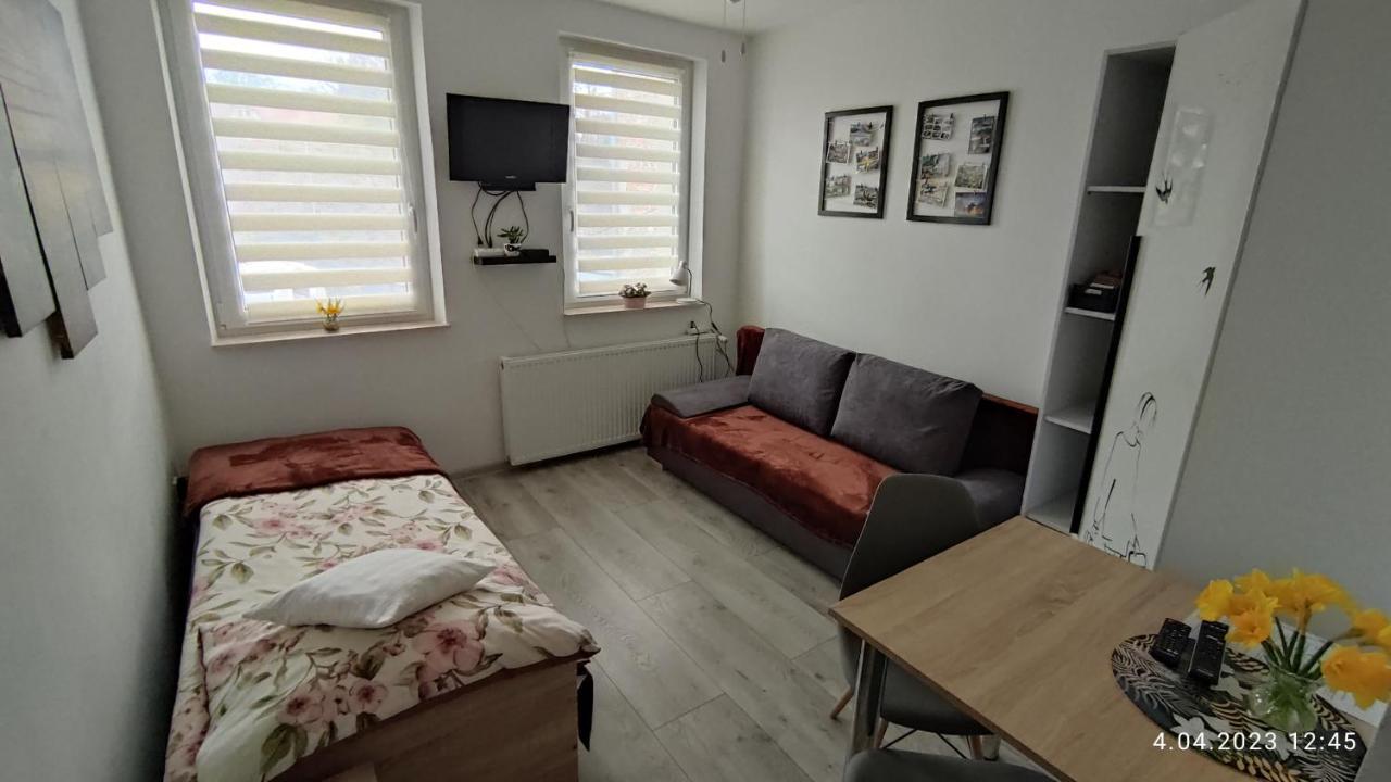 Appartamento Apartament "Jelen" Cieplice Jelenia Góra Esterno foto